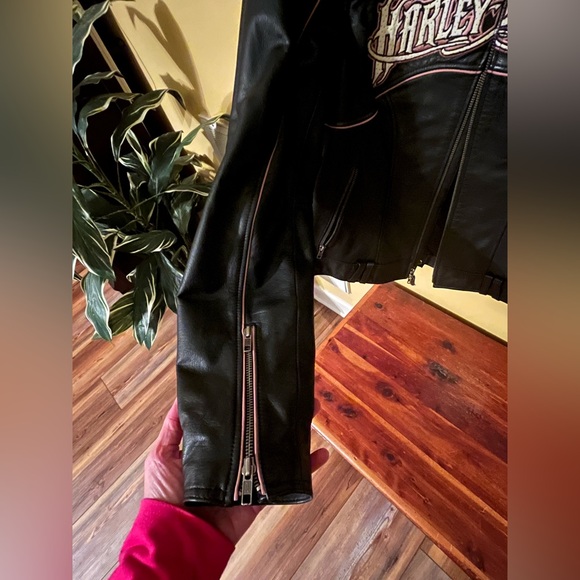 Harley Davidson Leather Ladies Medium Jacket - Picture 8 of 10